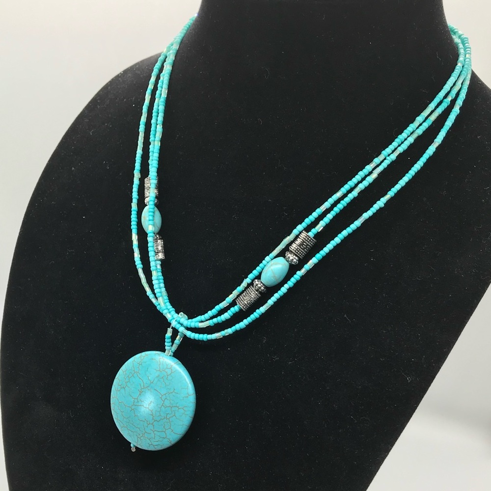 NEW Seed Bead Triple Strand Necklace - Picture 3 of 7
